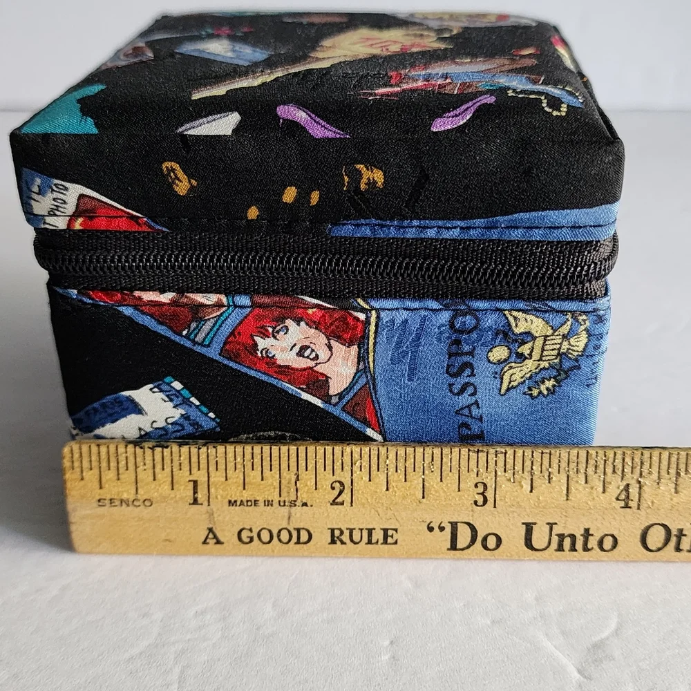 Nicole Miller Silk Watch Box